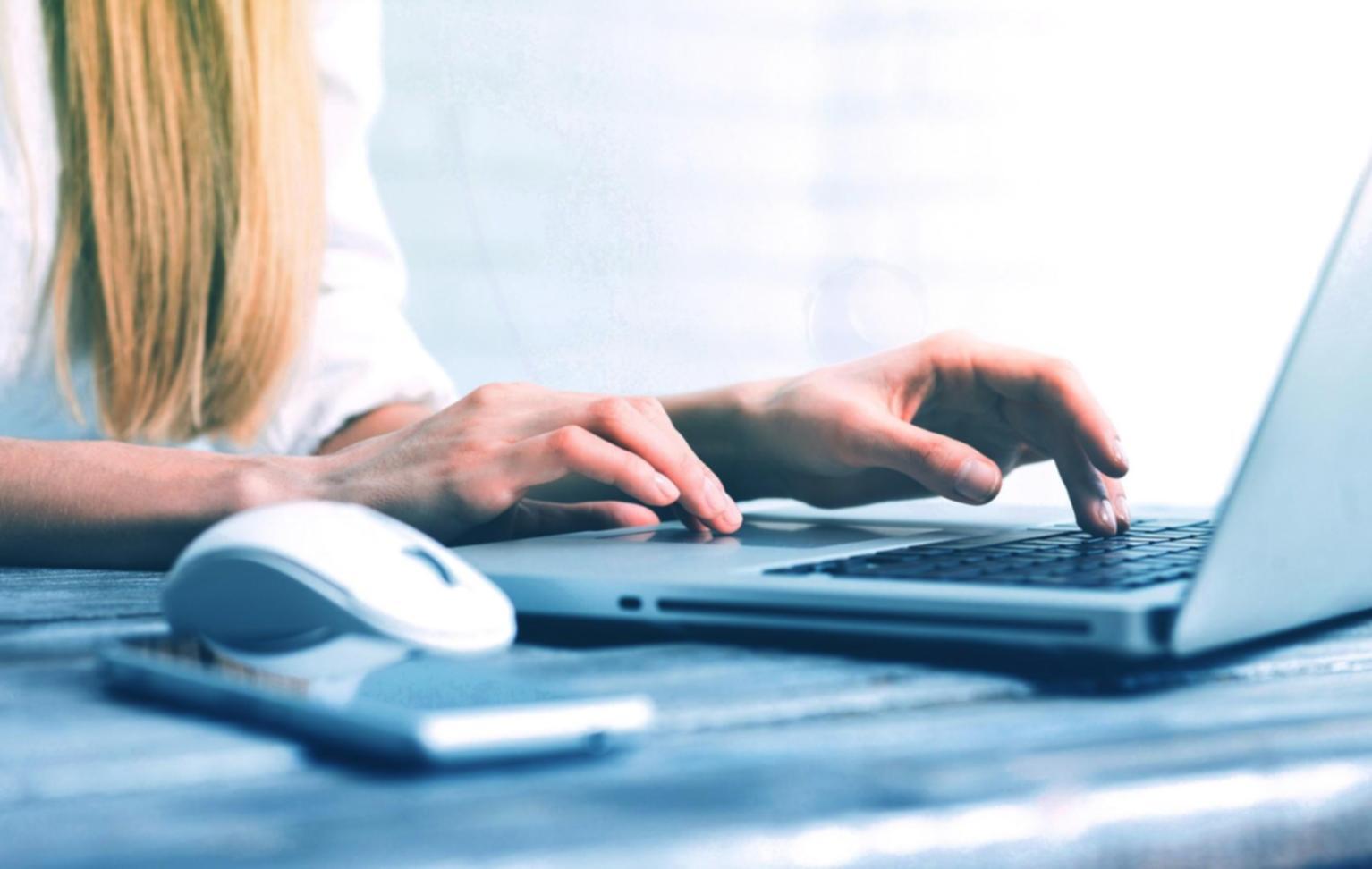 Moderne Technologie und digitale Tools für effektives Online-Lernen